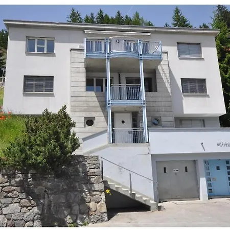 Apartament Ruetiboda Bis 17 Personen Davos