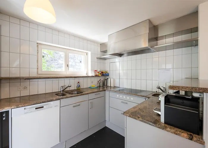 Ruetiboda Bis 17 Personen Appartement Davos