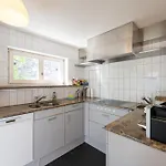 Ruetiboda Bis 17 Personen Appartement Davos