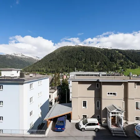 Ruetiboda Bis 17 Personen * Давос